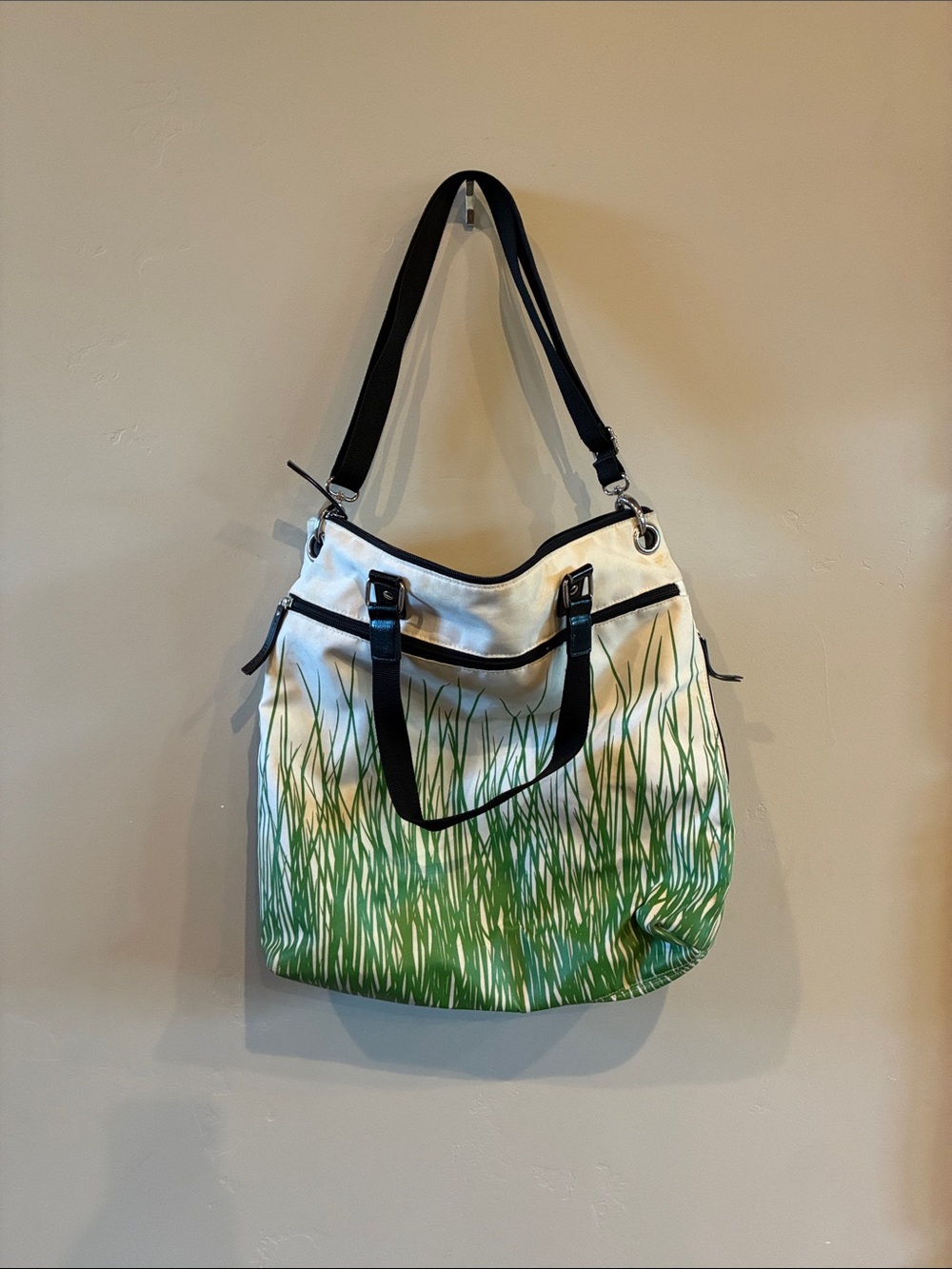 Tray6 Canvas Tote Bag with Green Grass Print - White & Green